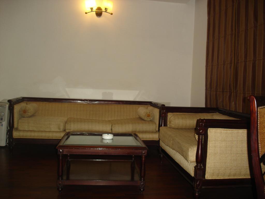J'S Inn Nueva Delhi Exterior foto